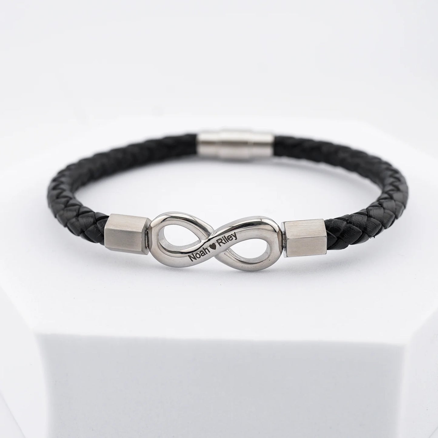 „Für meinen Mann“ – Personalisierbares Infinity-Armband